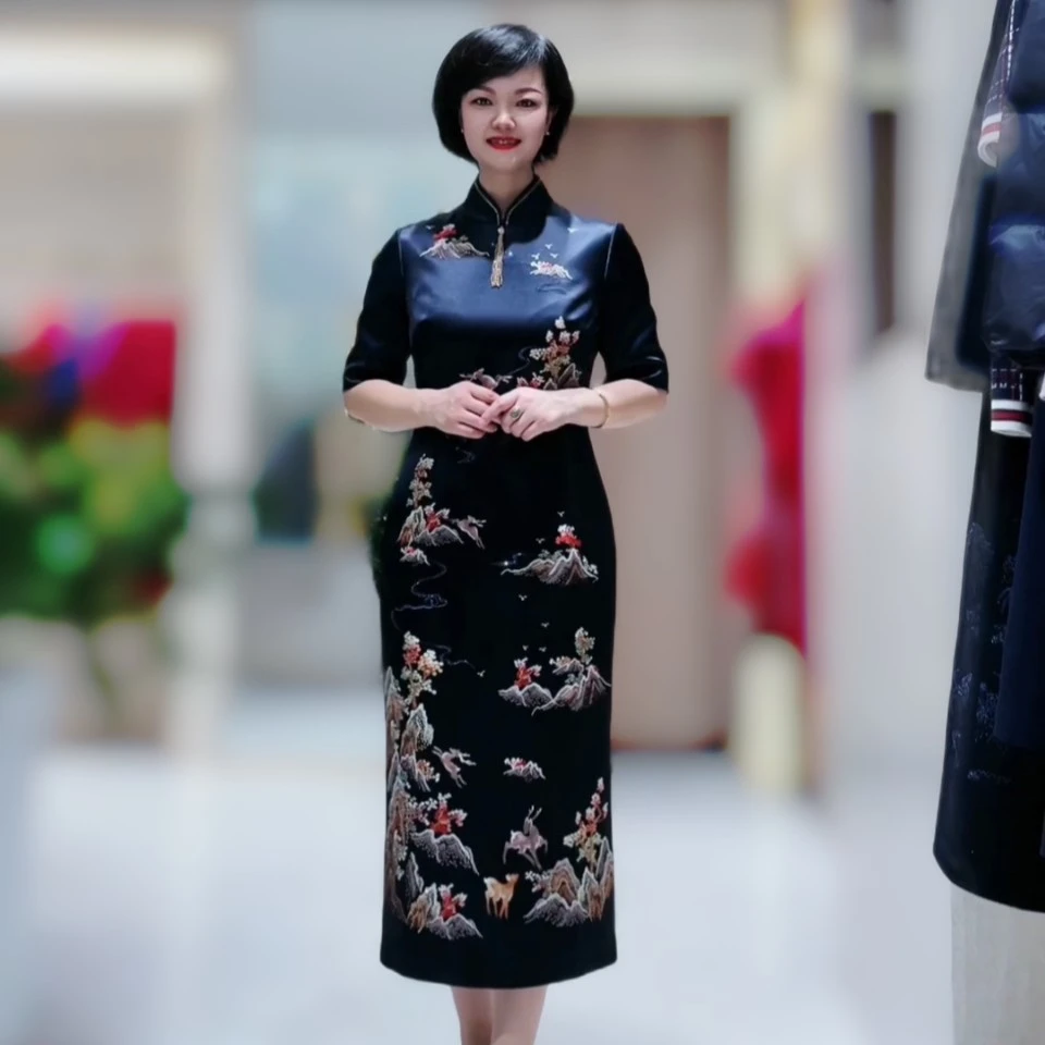 17909六礼藏青色三醋酸刺绣款喜婆婆喜妈妈婚宴旗袍礼服敬酒服