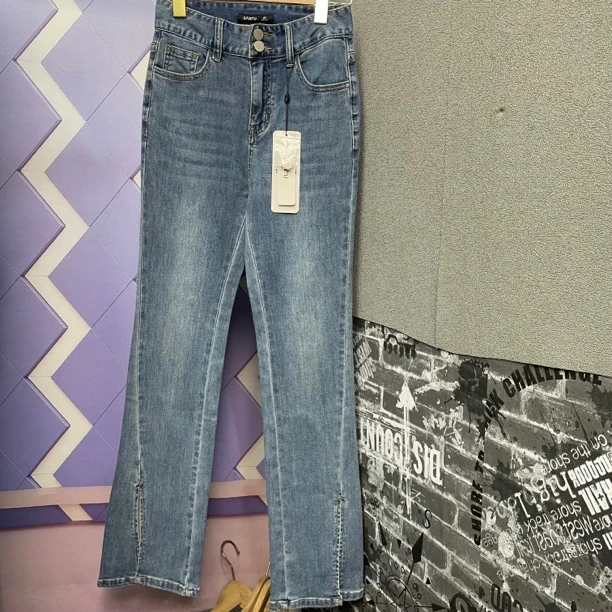 三家春夏高腰牛仔微喇开衩弹力喇叭裤工厂尾单个别剪标