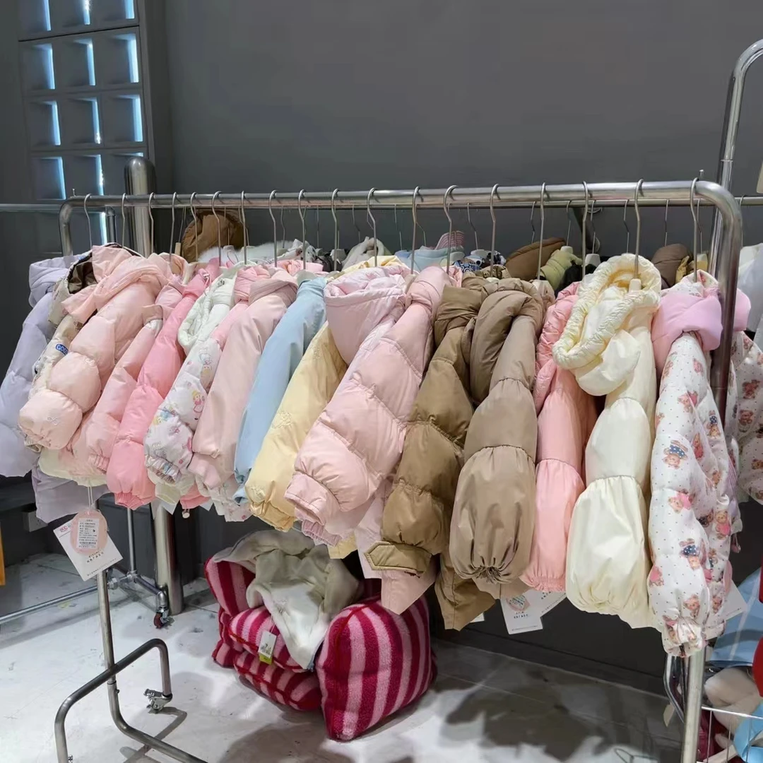 女宝可爱洋气羽绒服