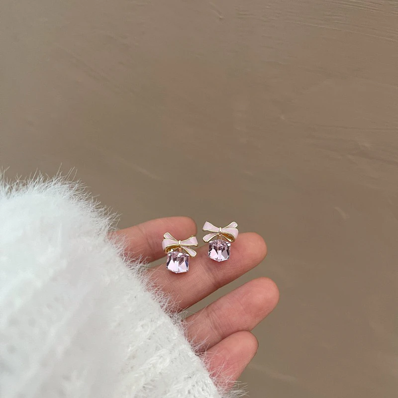 铜合金耳饰 粉色蝴蝶结锆石耳钉女洋气减龄甜酷森系高级感耳饰
