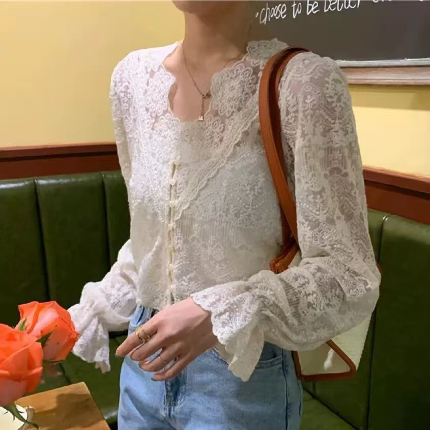 法式蕾丝开衫内搭打底女秋防晒衬衣罩衫独特绝美上衣小衫