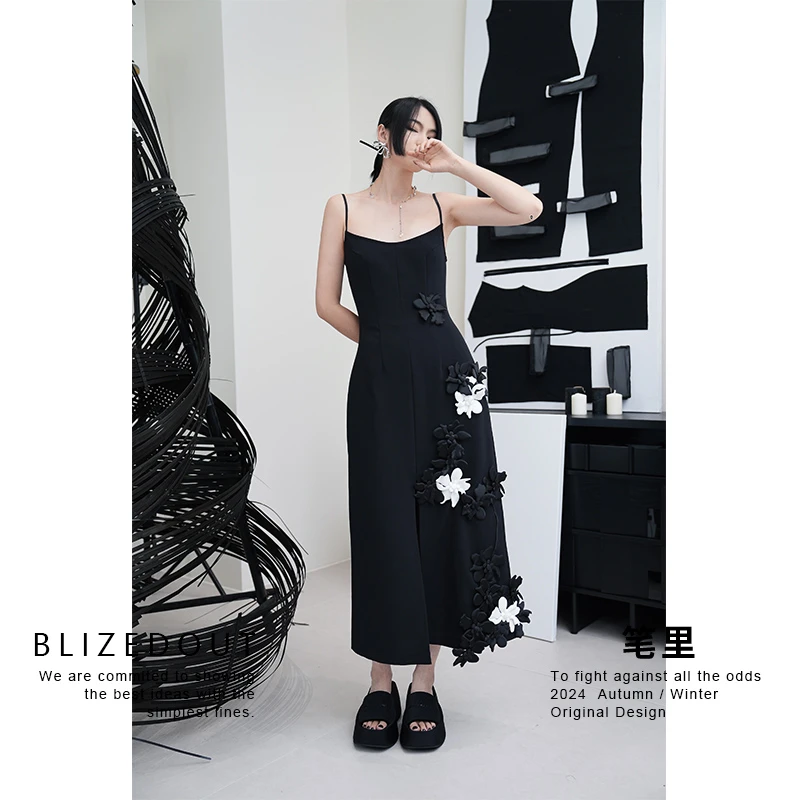 笔里【BLIZEDOUT】独立设计4052202小众手工立体花朵显瘦吊带连衣裙