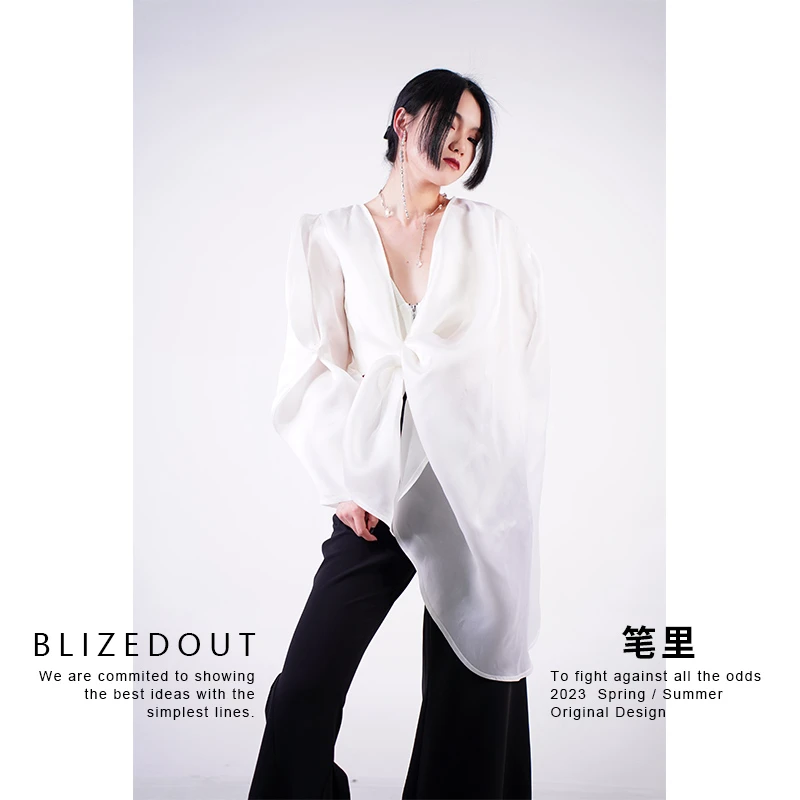 笔里【BLIZEDOUT】独立设计师030514白色不对称长袖套头可调节开衫