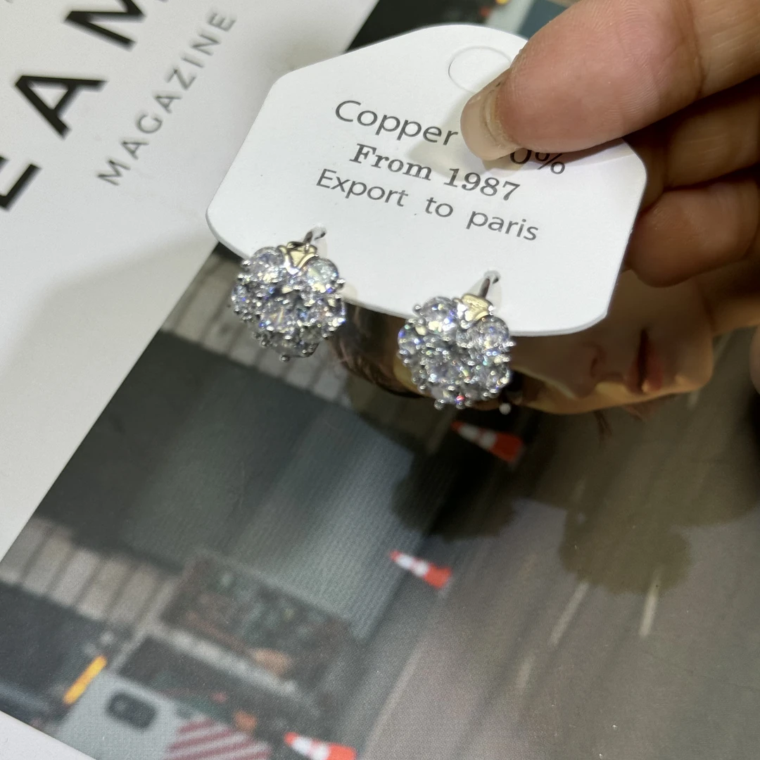 铜合金合成锆石耳饰 气质轻奢时尚百搭简约经典精致耳环QC1556