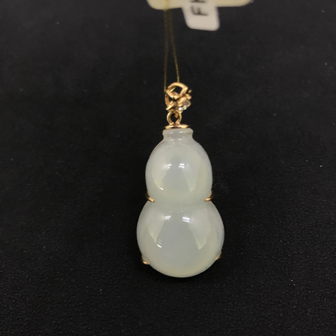 天然翡翠A货，冰种葫芦