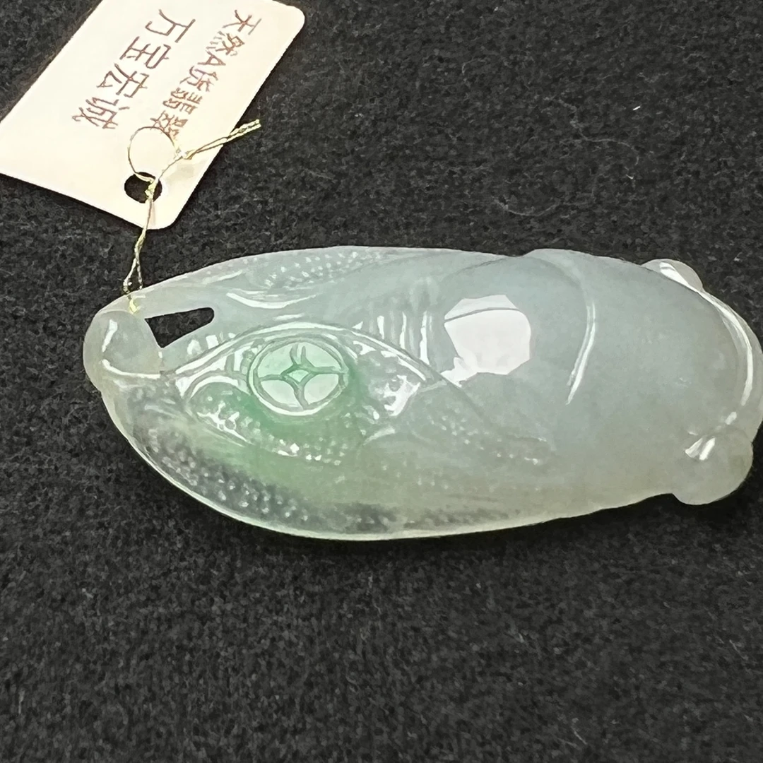 一鸣惊人坠子：寓意吉祥、种好色辣，做工独特精致，栩栩如生。