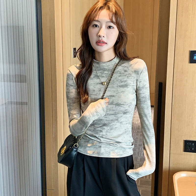 醉梓菡半高领迷彩打底衫女内搭秋冬2025新款修身正肩设计外穿上衣