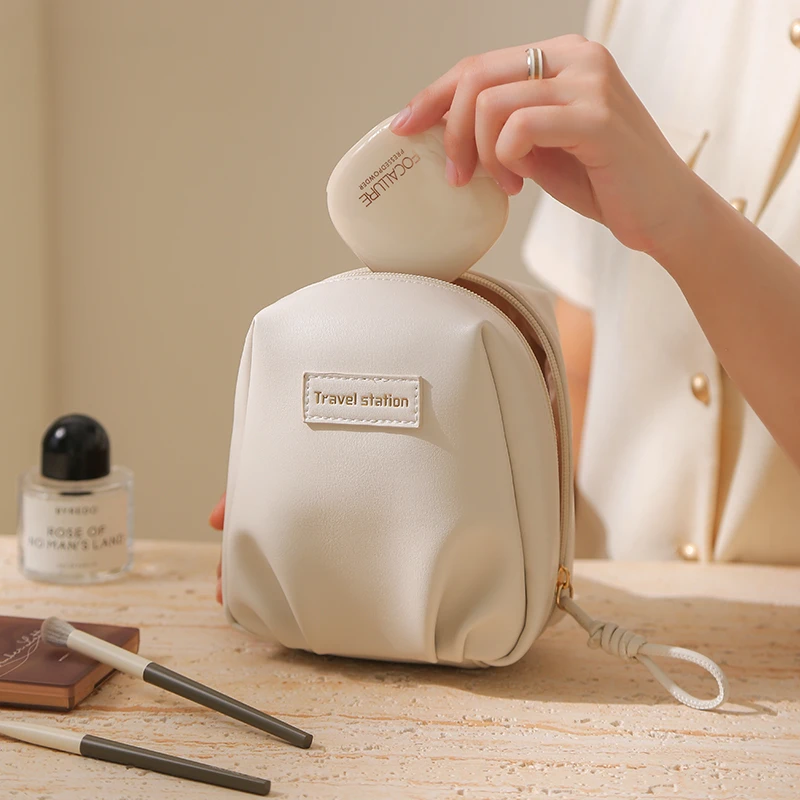 化妆包新款旅行防水随身护肤品收纳包出差补妆便携小巧手拿口红包