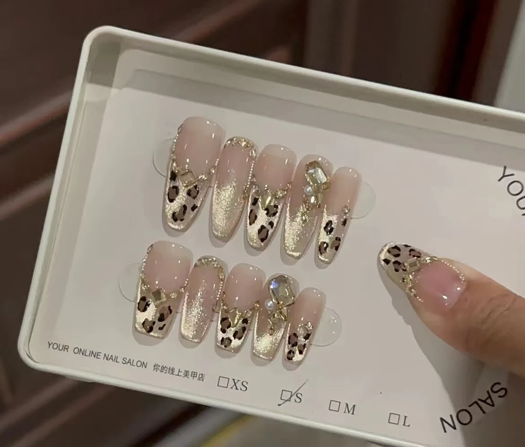 【豹富】手工猫眼裸色显白可拆卸显白穿戴甲