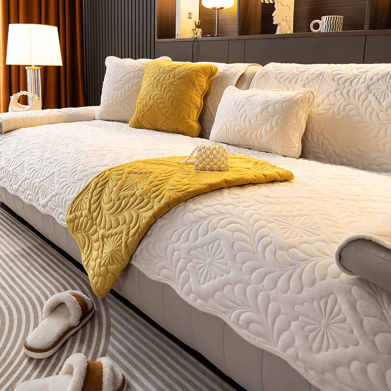 四季通用牛奶绒沙发垫新款加厚防滑盖布坐垫全包沙发万能套防猫抓