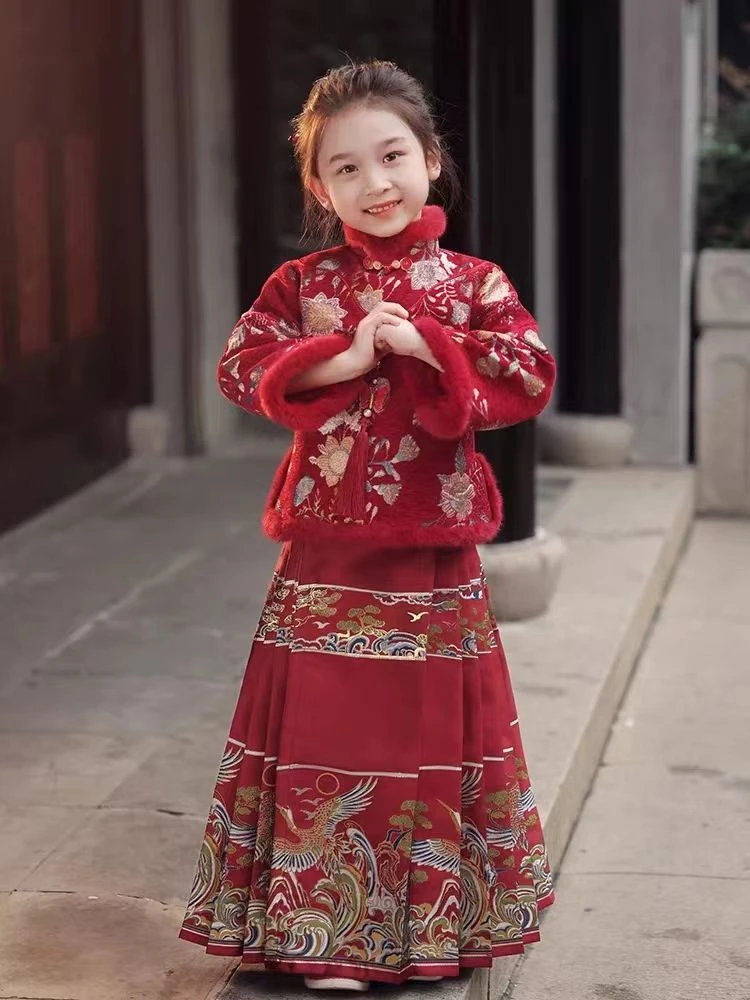 马面裙女童汉服套装冬款加绒加厚新款红色过年唐装儿童新年拜年服