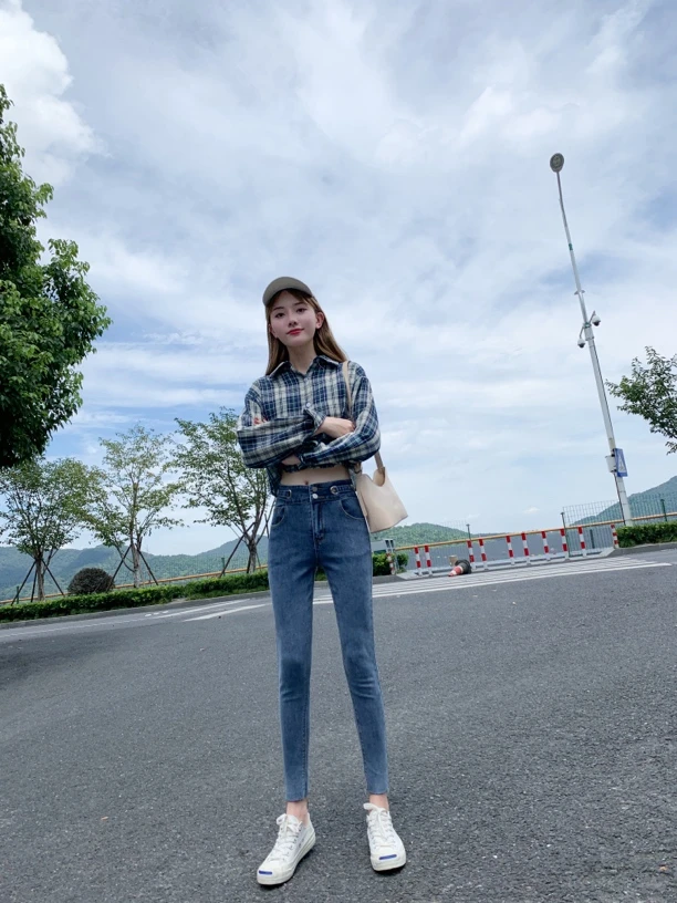 高腰牛仔裤女新款高腰修身显瘦显高百搭紧身九分小脚铅笔裤潮