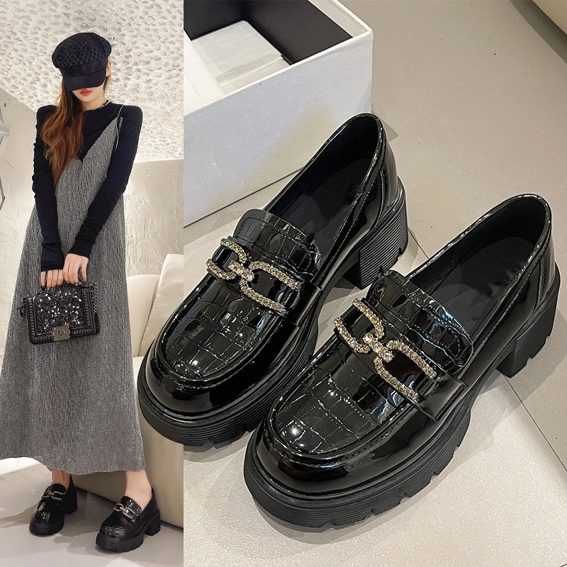 真皮黑色厚底单鞋圆头小皮鞋女穿搭2024春季新款增高水钻乐福鞋女