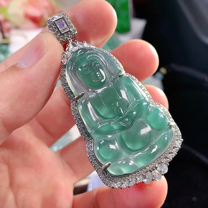 翡翠颈饰未镶嵌翡翠