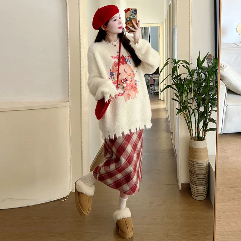 孕妇秋冬装套装2023新款洋气慵懒不规则毛衣秋冬季裙子加厚两件套