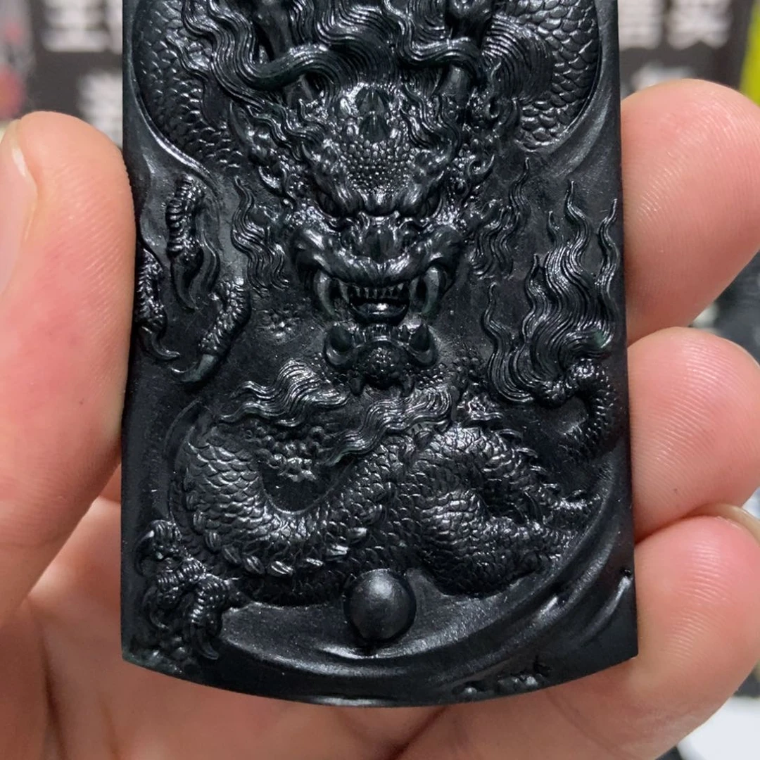 翡翠颈饰未镶嵌H*龙