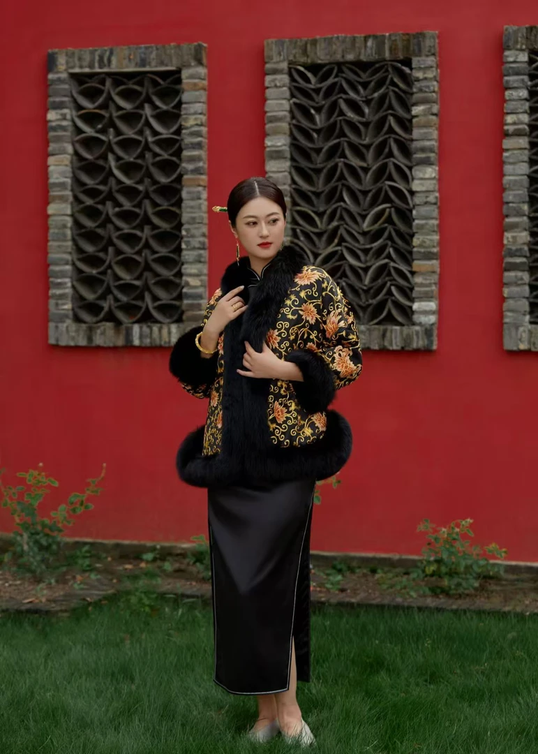 瑞英娇古苏绣重工满绣缠枝纹宝相花盘金打籽绣棉袄加棉