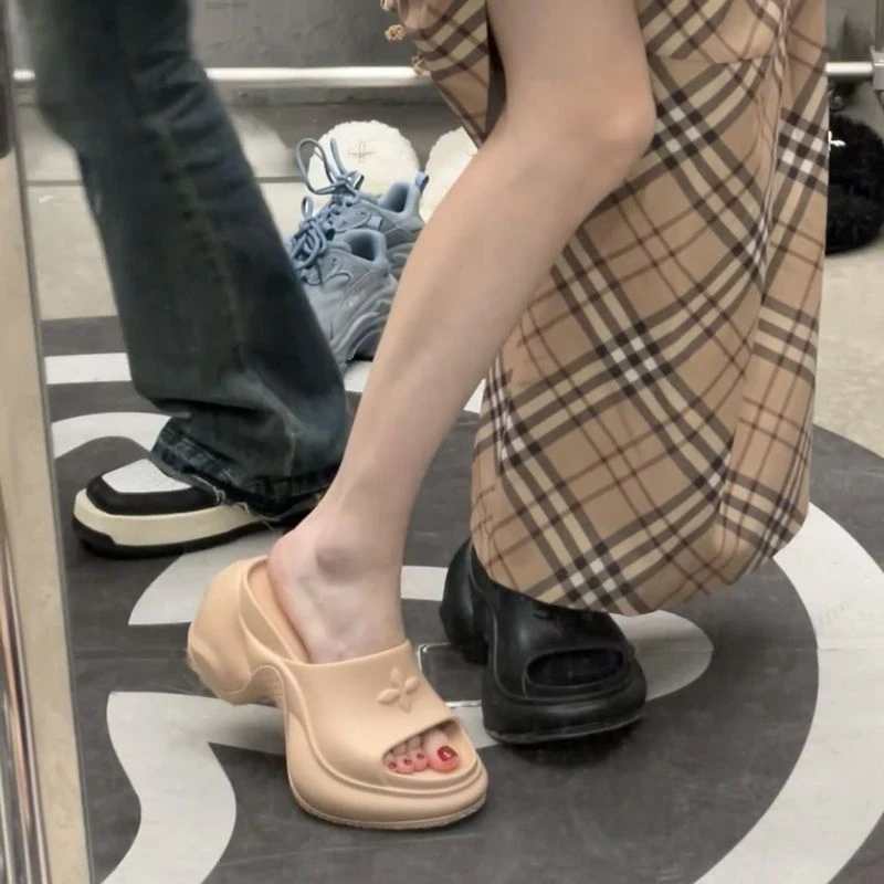 爆款十字花高跟超厚底拖鞋女夏季外穿2024新款松糕增高一字凉拖鞋