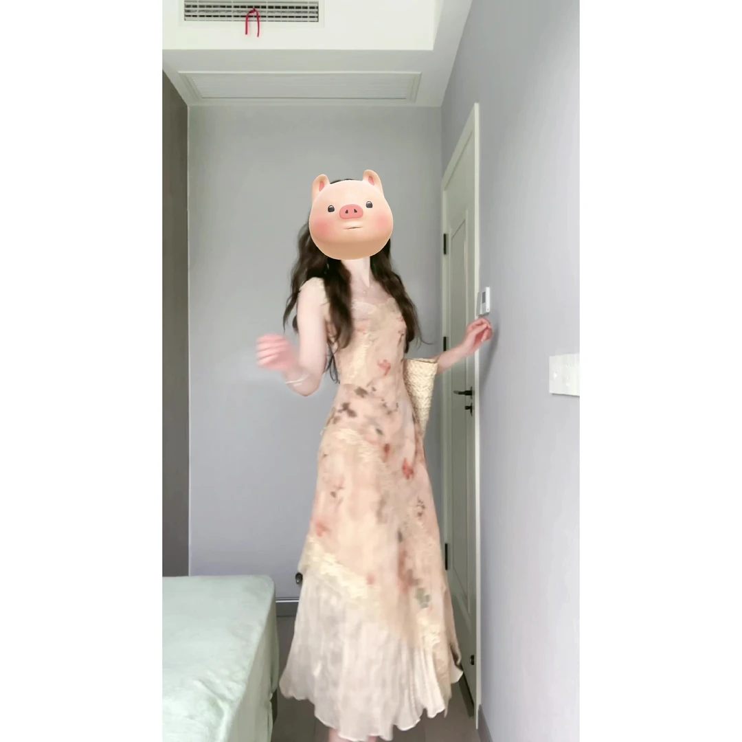 法式复古碎花蕾丝边背心连衣裙夏季温柔气质修身收腰A字裙长裙