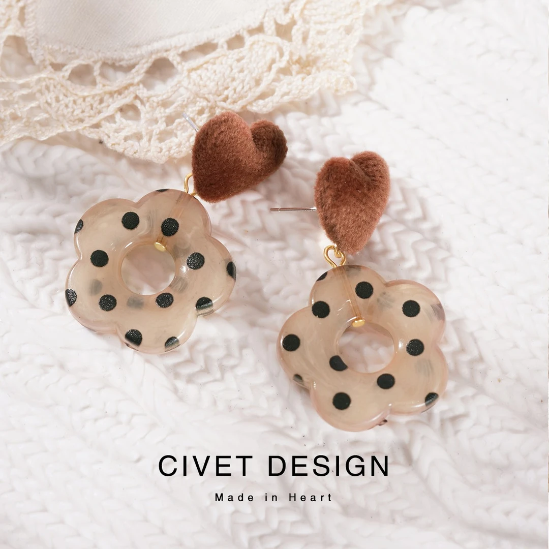 合金耳饰 波点花花高级感耳环气质纯银耳钉学生可爱少女螺旋耳夹