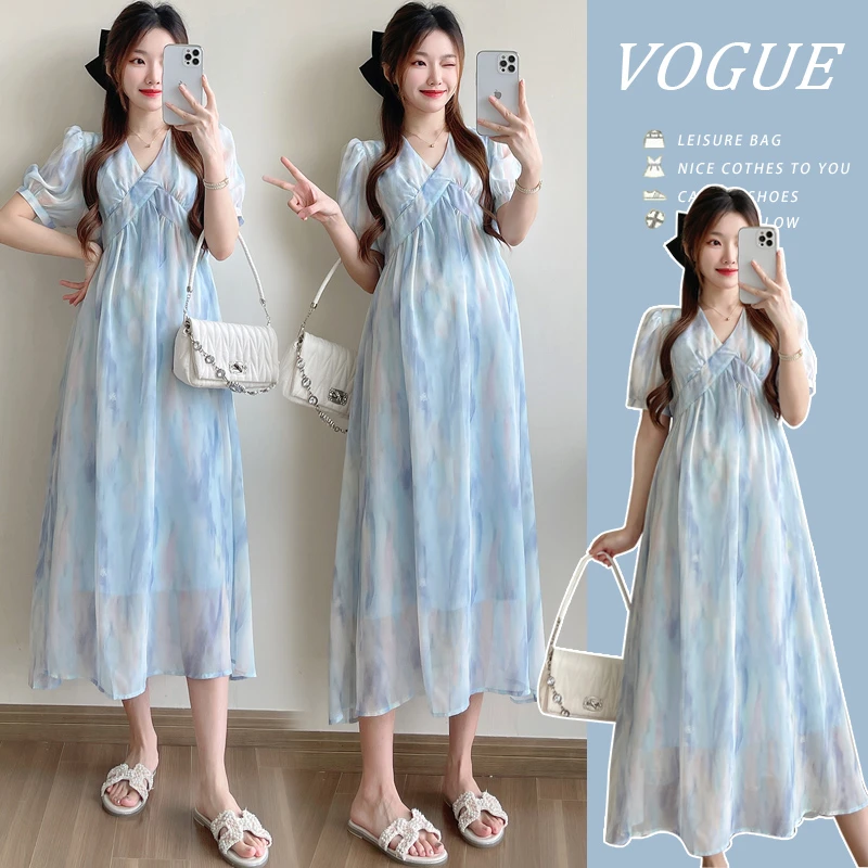 彩虹蓝V领高级感连衣裙2024新款洋气慵懒风超好看气质仙女裙