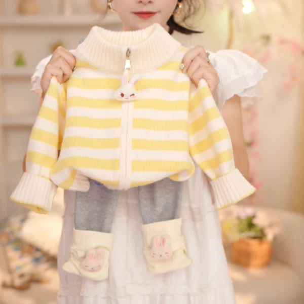 【079】2024年秋冬新款可爱立体小兔子条纹加厚毛衣