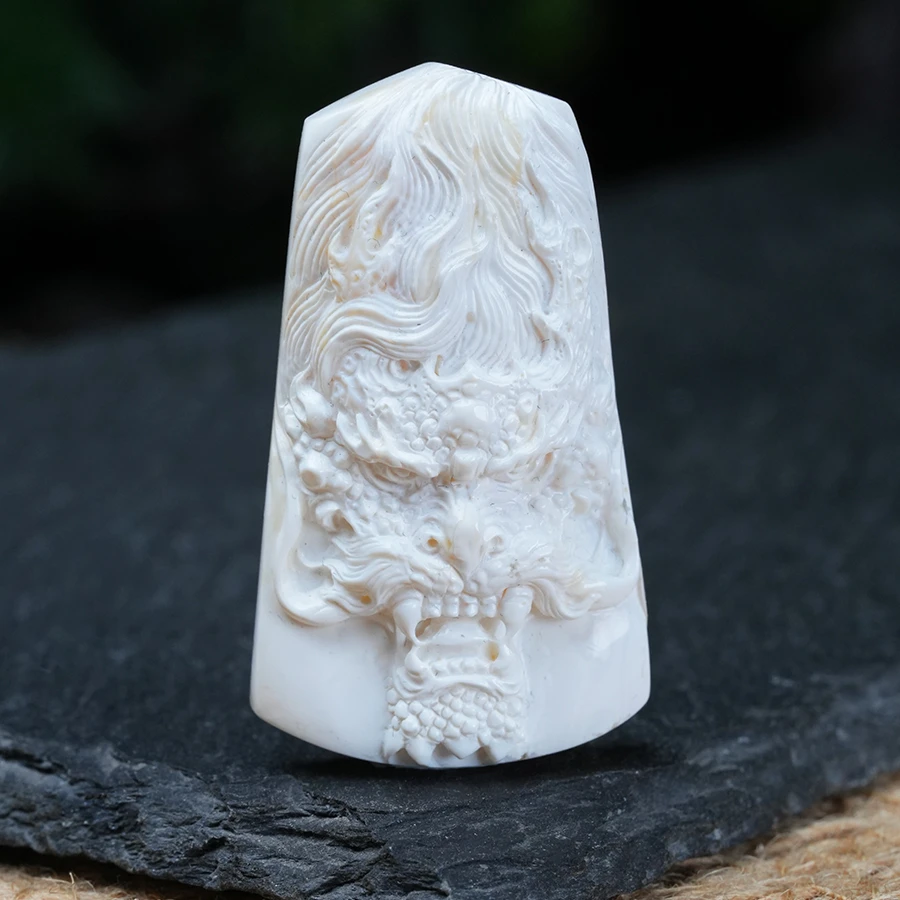 胡玩珠宝甄选新品俄料漆白蜡龙头牌精工肖时清雕件纯天然原矿蜜蜡