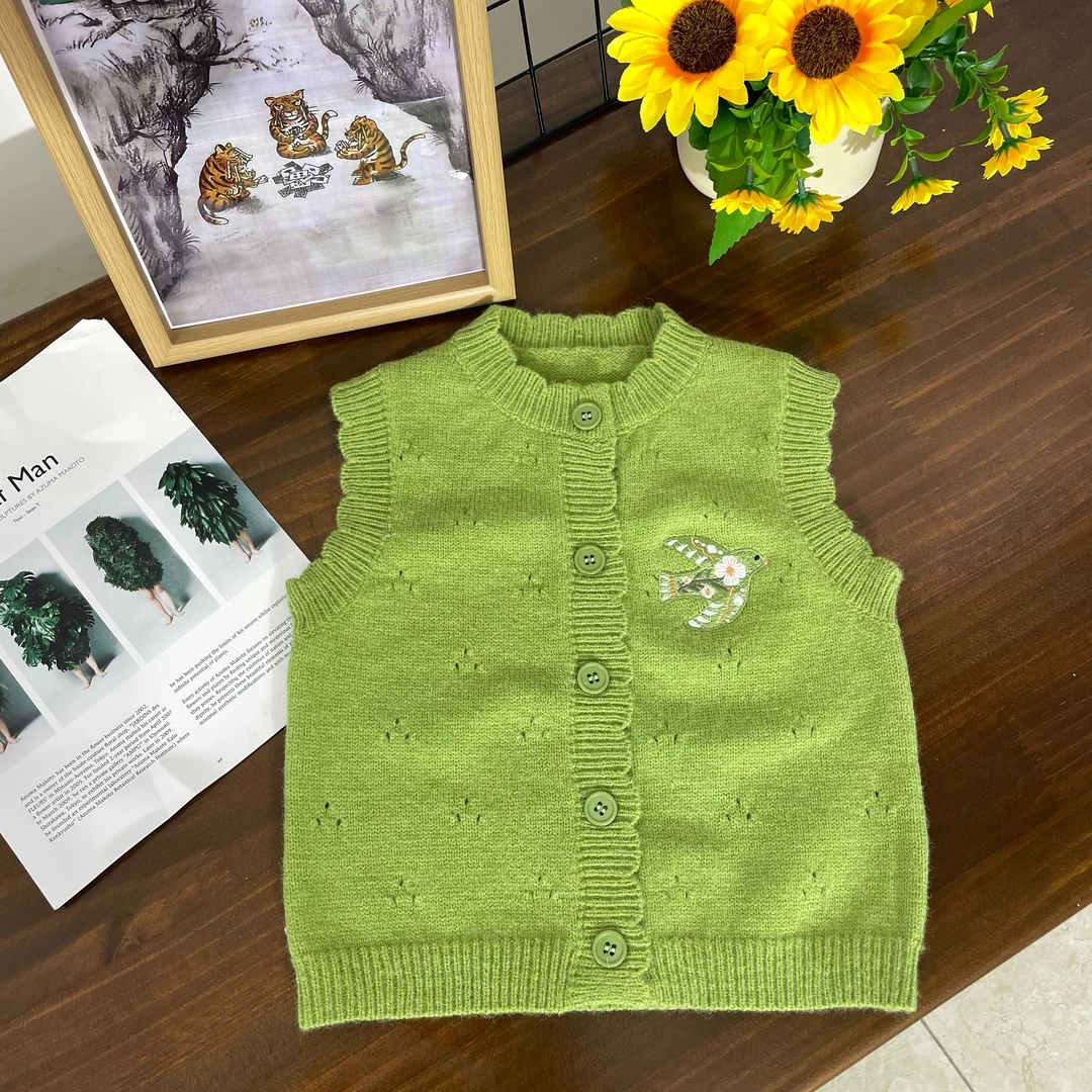 【针织马甲】儿童秋季简约针织马甲女童百搭款毛衣开衫镂空小燕子
