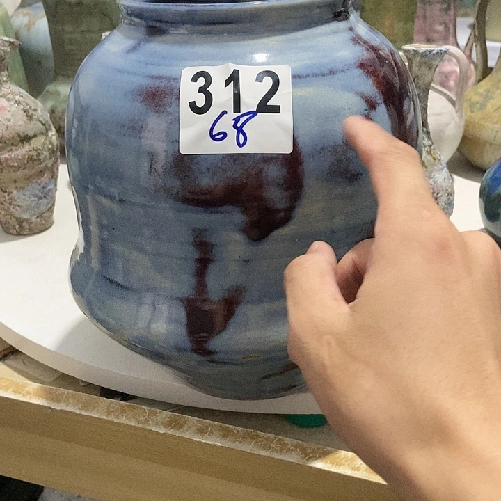 笨***孩景德镇花瓶一物一拍微霞