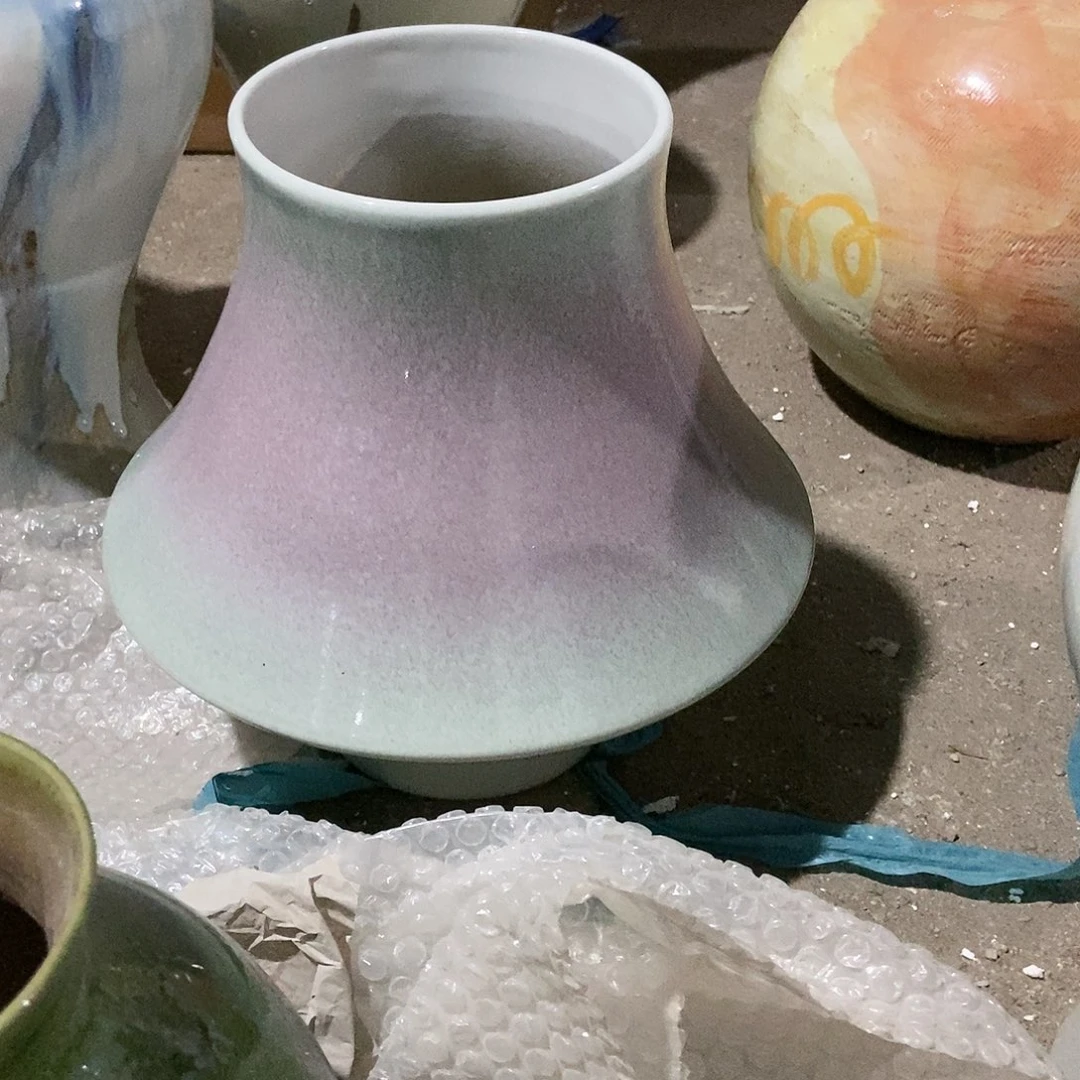 哈****堡景德镇高温花瓶微霞