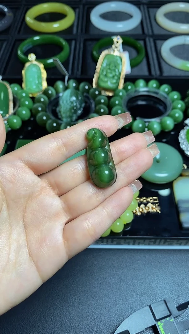 【闪购商品】和田玉猫眼福豆未镶嵌