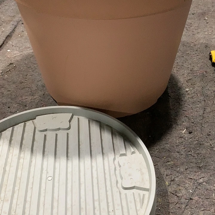 树脂20CM（含）-50CM（不含）斯*20加陶白瑕疵带托