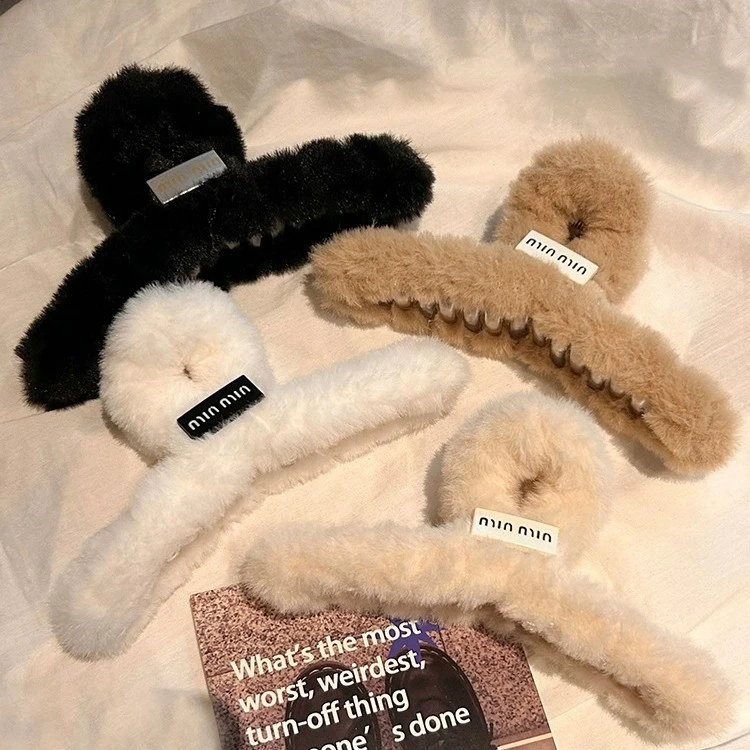 毛绒抓夹女2023秋冬大号毛毛发夹后脑勺鲨鱼夹高级感夹子头饰发抓