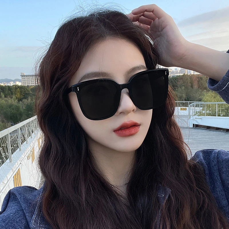 墨镜女2024新款高级感偏光太阳镜防紫外线网红款开车大脸显瘦普通