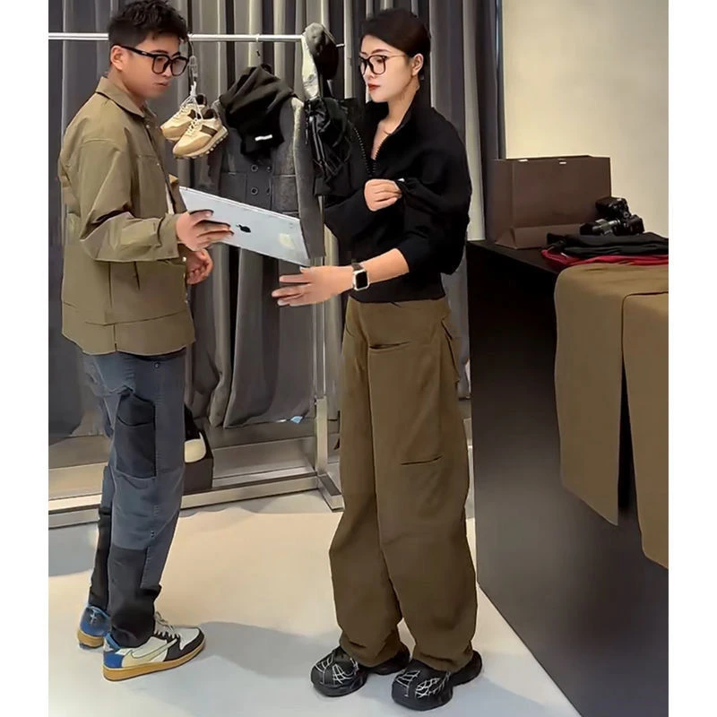 欧洲站2025春季新款洋气显瘦短款卫衣女时尚百搭纯色工装裤两件套