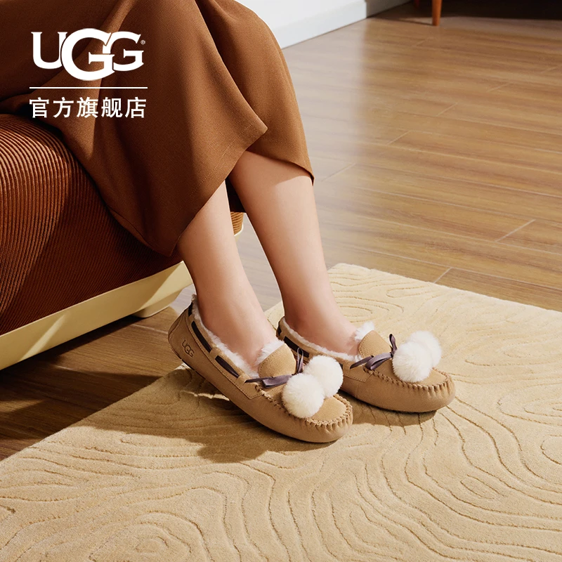 UGG冬季女士休闲舒适平底低帮圆头茸茸毛球懒人豆豆鞋1138651
