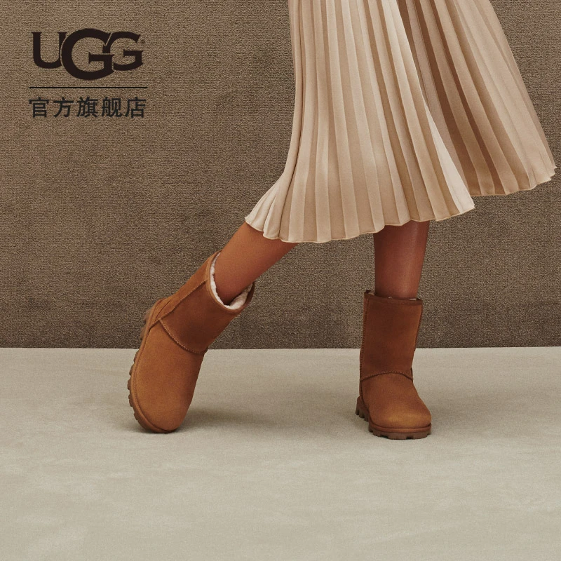 UGG秋冬女士雪地靴基础款休闲圆头平底经典舒适短筒靴1115032