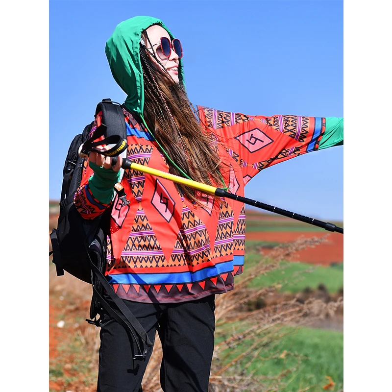 北京森林户外2025新品原创春夏印花轻薄透气遮阳皮肤衣速干T恤女