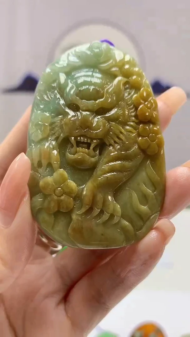 【闪购商品】定制翡翠未镶嵌4905DD-毛货吊坠156