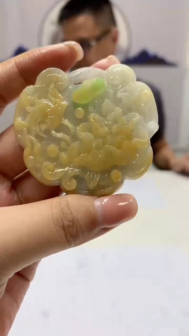 【闪购商品】定制翡翠未镶嵌5116ms-毛货5锁牌