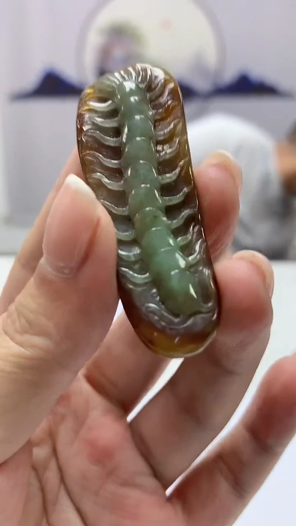 【闪购商品】定制翡翠未镶嵌4847ms-毛货55挂件