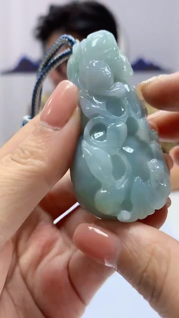 【闪购商品】定制翡翠未镶嵌4688ms-毛货74葫芦