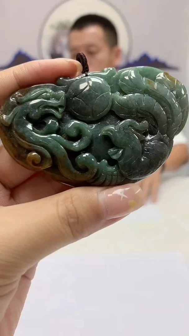 【闪购商品】定制翡翠未镶嵌4905ms-毛货143锁牌