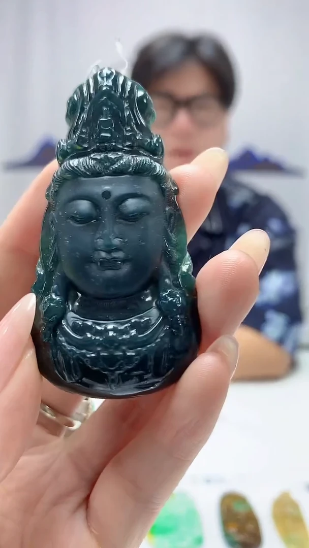 【闪购商品】定制翡翠未镶嵌4688DD-毛货吊坠
