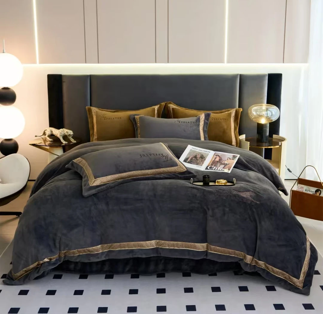 新款加绒加厚轻奢牛奶绒刺绣埋绳工艺四件套双面绒