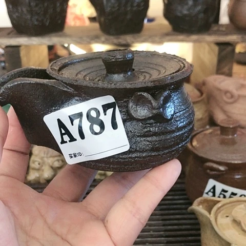 木有一点点的小姐姐