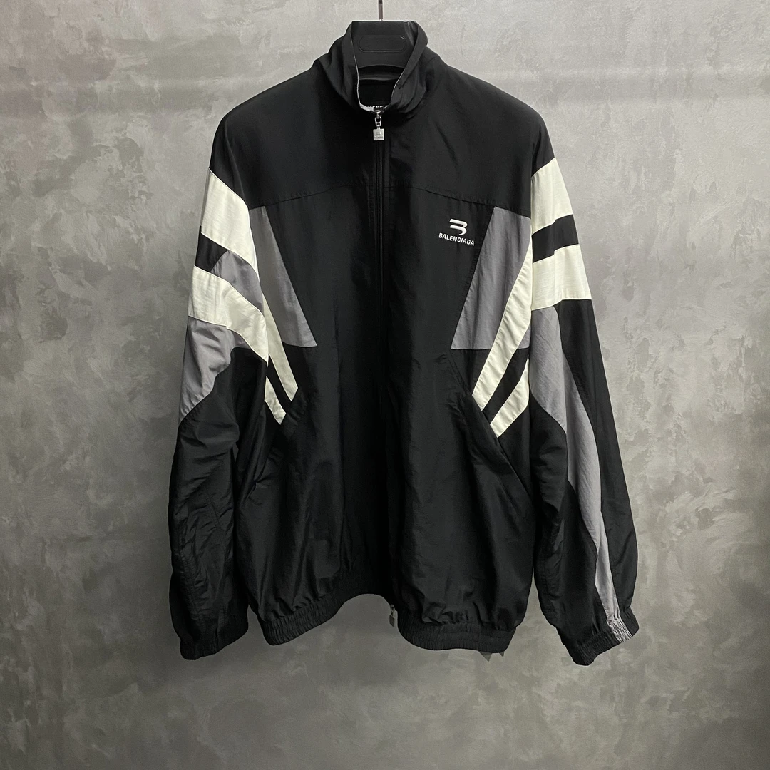 balenciaga 黑灰色拼接条纹刺绣图案logo校服夹克 48/未使用