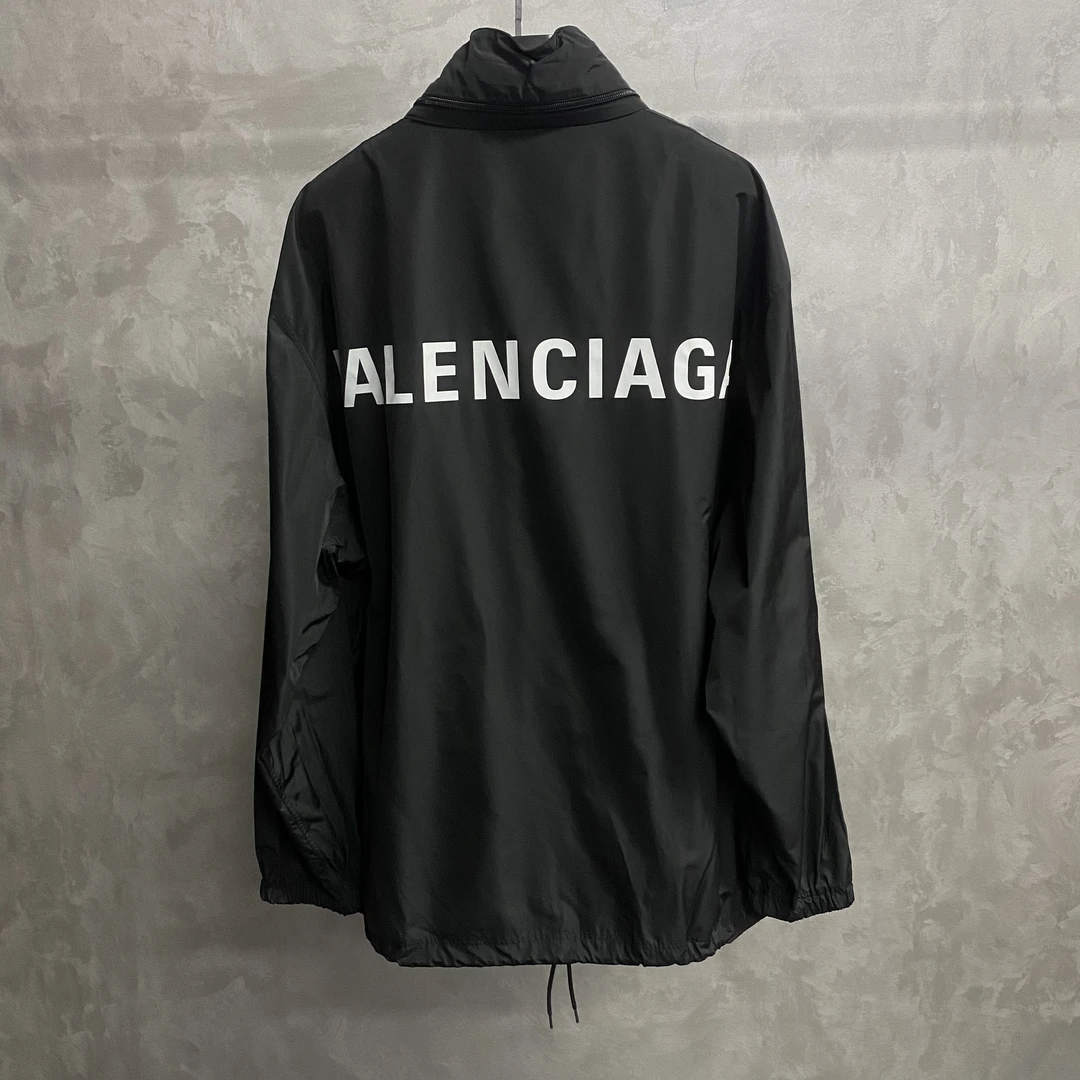 全新未使用 Balenciaga/巴黎世家 黑白印花图案logo冲锋衣夹克/50