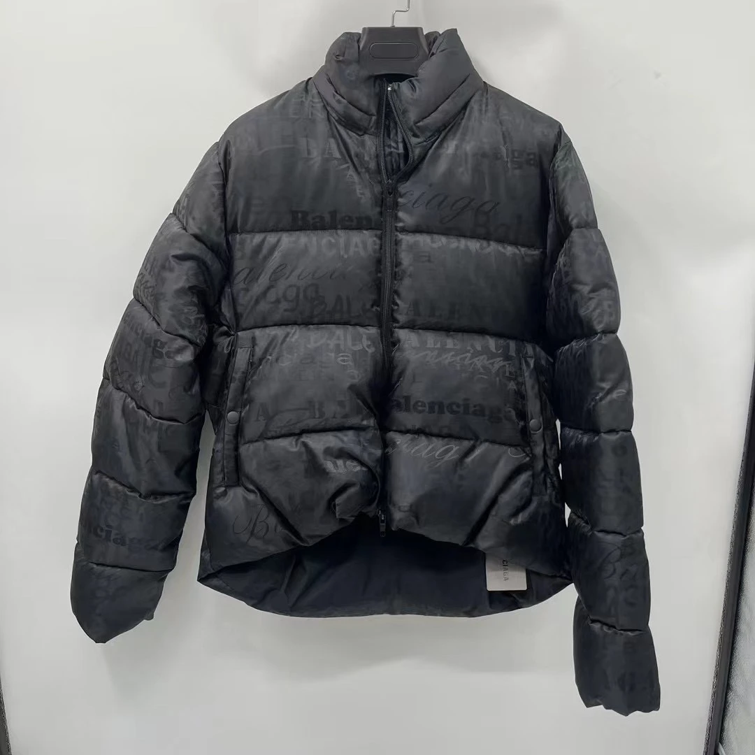 balenciaga 黑色满印图案logo羽绒服 /44/未使用