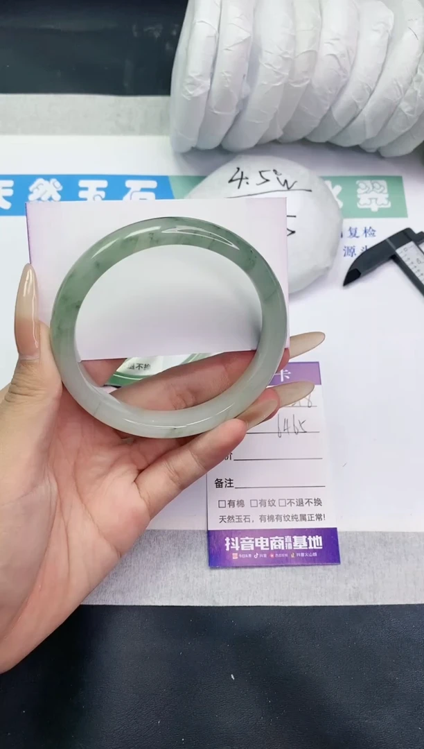 【闪购商品】石英质玉手镯未镶嵌多样性发一T218-64+